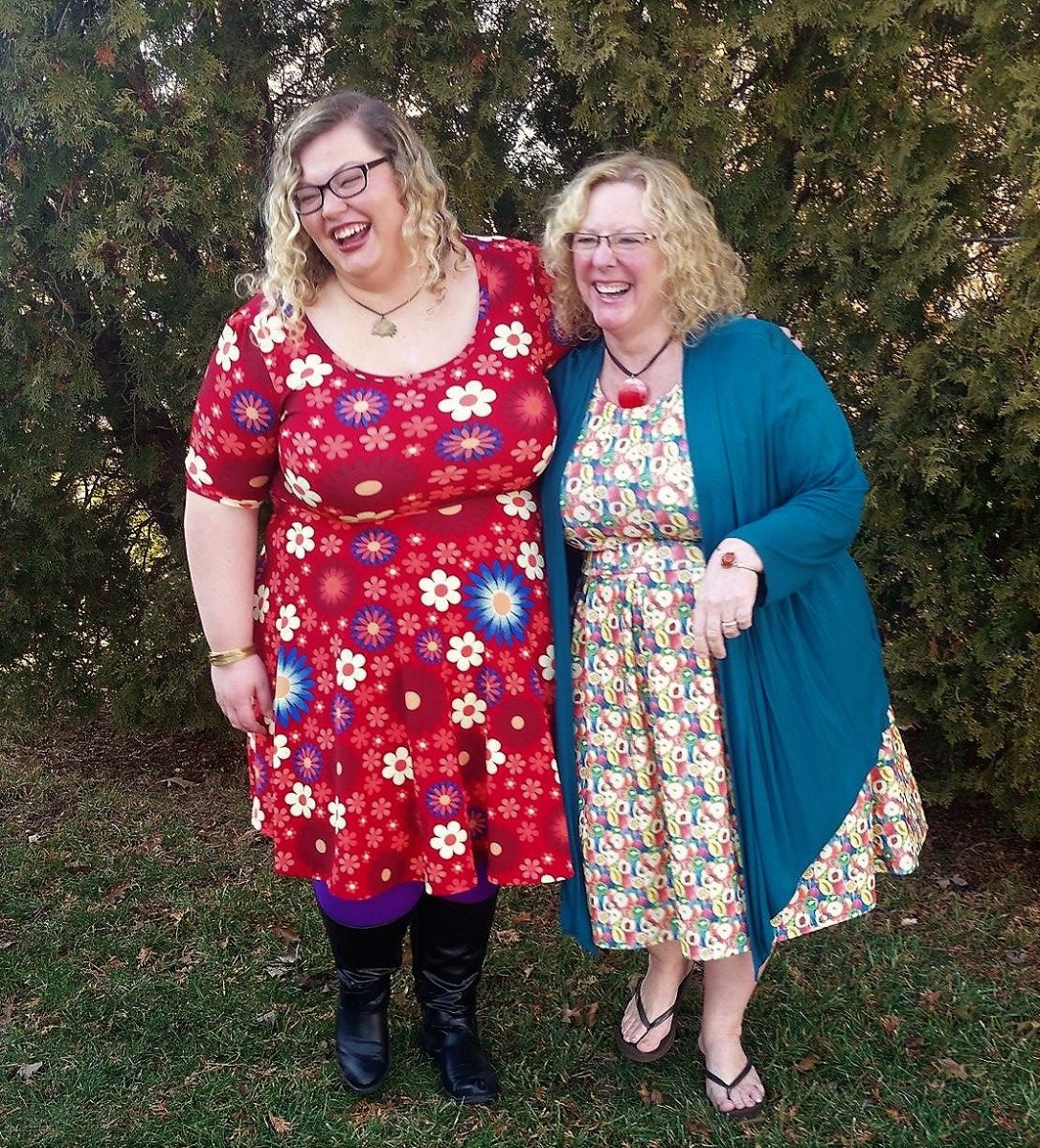 How to ROCK a LuLaRoe Nicole Dress at ANY Size, especially PLUS